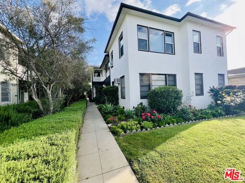 Photo of 4526 St Elmo Drive, Los Angeles, CA 90019 (MLS # 26853609)