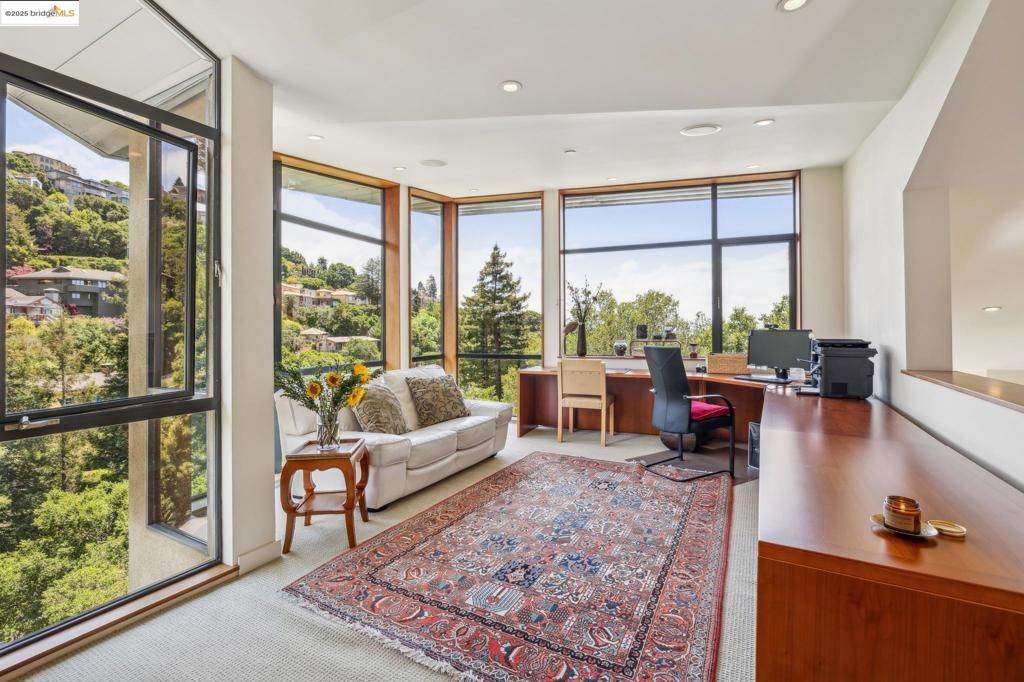listing image 130722033702629826120