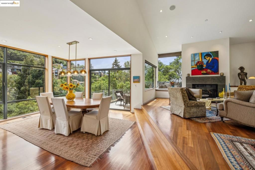 listing image 130726756940228504451
