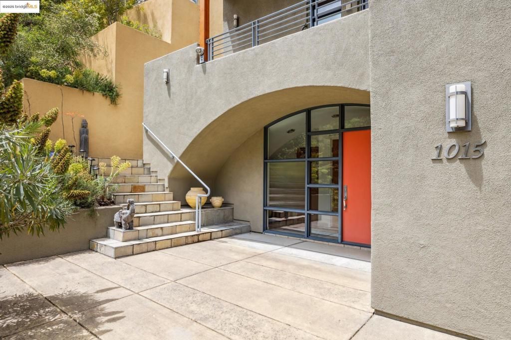 listing image 130723912392946186905