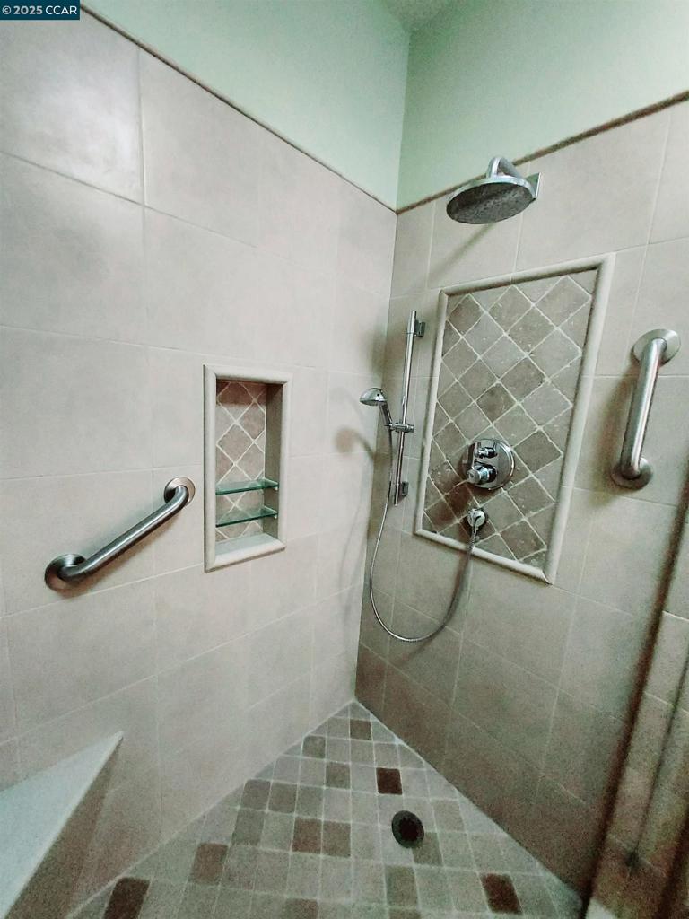 VERONA HACIENDA - Residential