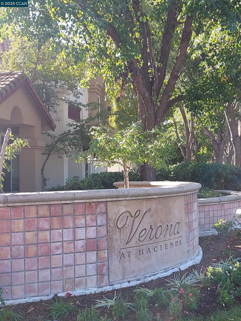 VERONA HACIENDA - Residential