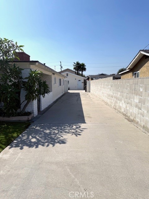 3837 Lincoln Avenue