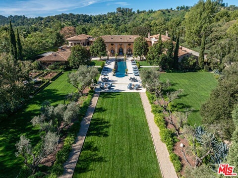 Photo of 77 Beverly Park Lane, Beverly Hills, CA 90210 (MLS # 26994185)