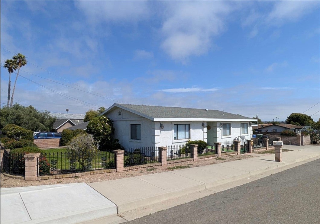296 N 8th