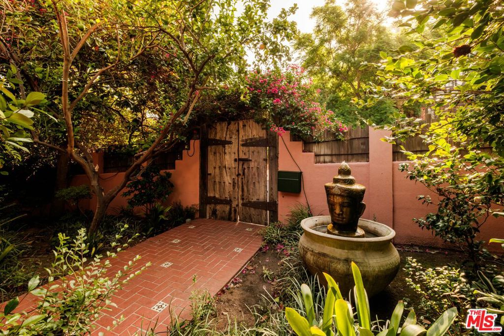 3359 Bennett Drive