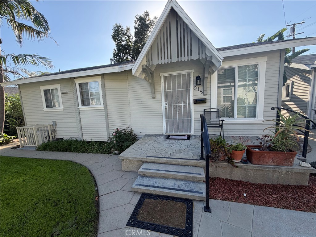 317 N Palm