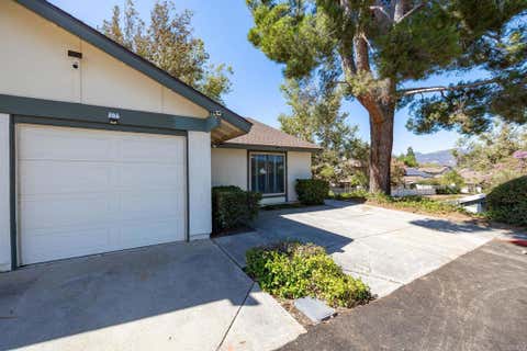 Photo of 256 Parkside GLN, Escondido, CA 92026 (MLS # NDP2607193)