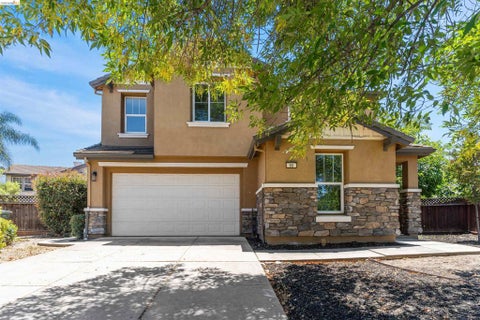 Photo of 60 Narcissus Ct CT, Oakley, CA 94561 (MLS # 41139087)