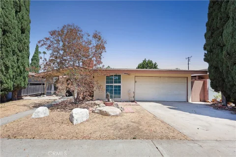 1245 W Cherry Dr, Orange, CA 92868 - MLS#: DW26162327