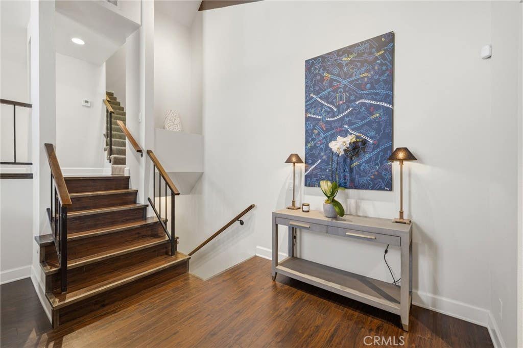 Photo of 4231 Colfax Ave. AVE #F, Studio City, CA 91604 (MLS # SR26141685)