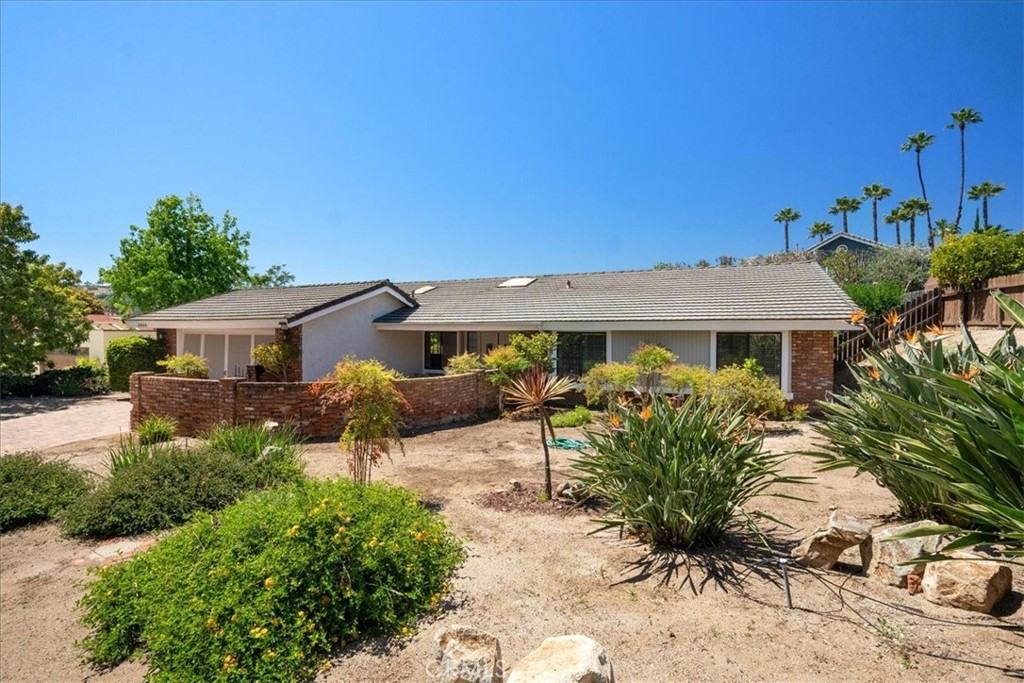 3652 Lake Garden Drive