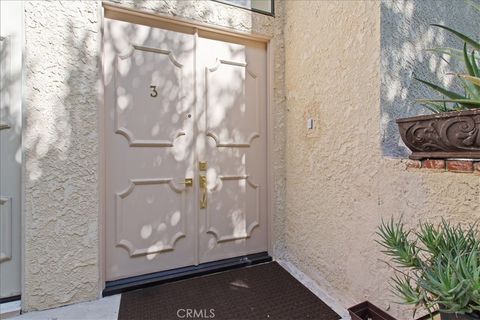 5727 ETIWANDA 3 Tarzana CA 91364