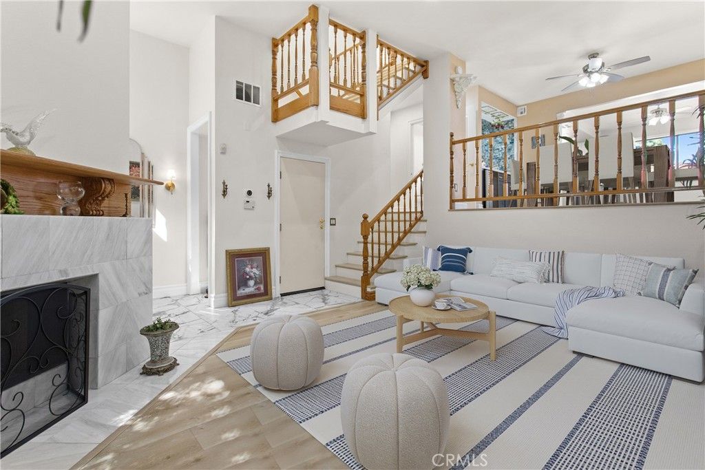 Photo of 5727 ETIWANDA Ave #3, Tarzana, CA 91364 (MLS # SR26041804)