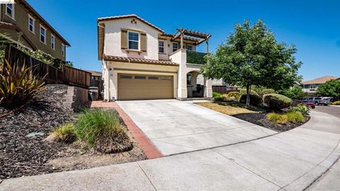 Photo of 4590 Donegal Way Way, Antioch, CA 94531 (MLS # 41129107)
