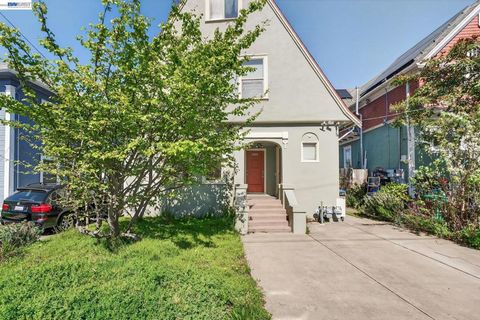 Photo of 1835 1835 Prince St St, Berkeley, CA 94703 (MLS # 41126493)