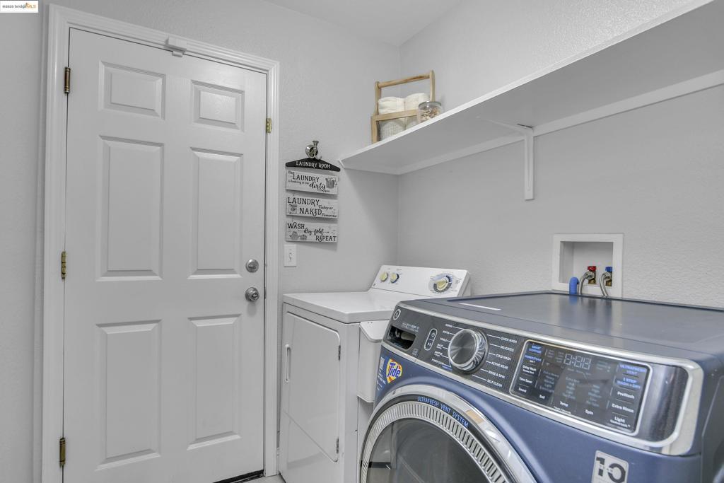 OAKLEY - Residential