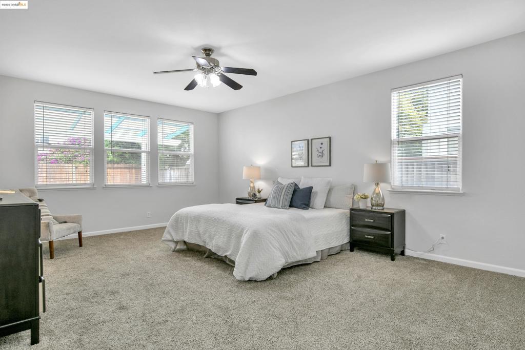 OAKLEY - Residential