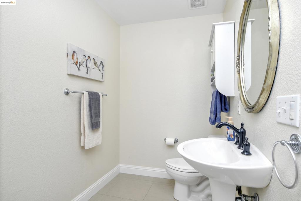 OAKLEY - Residential