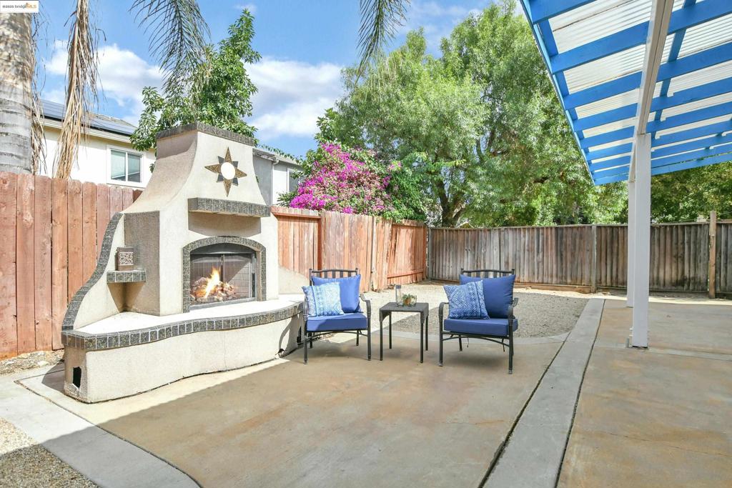 OAKLEY - Residential