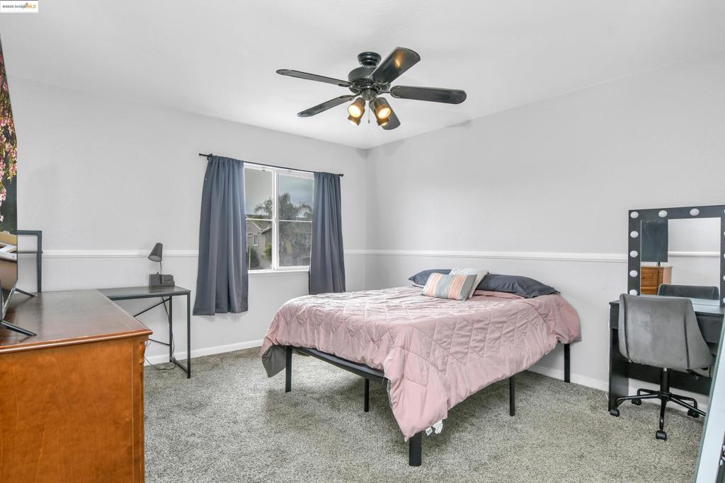 OAKLEY - Residential