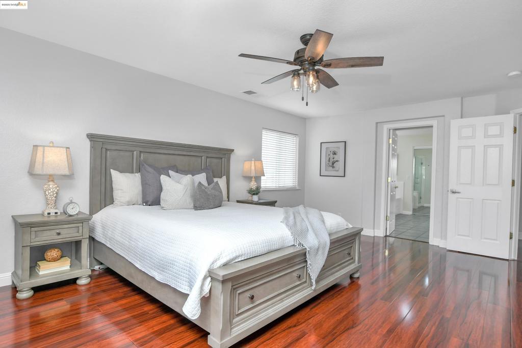 OAKLEY - Residential