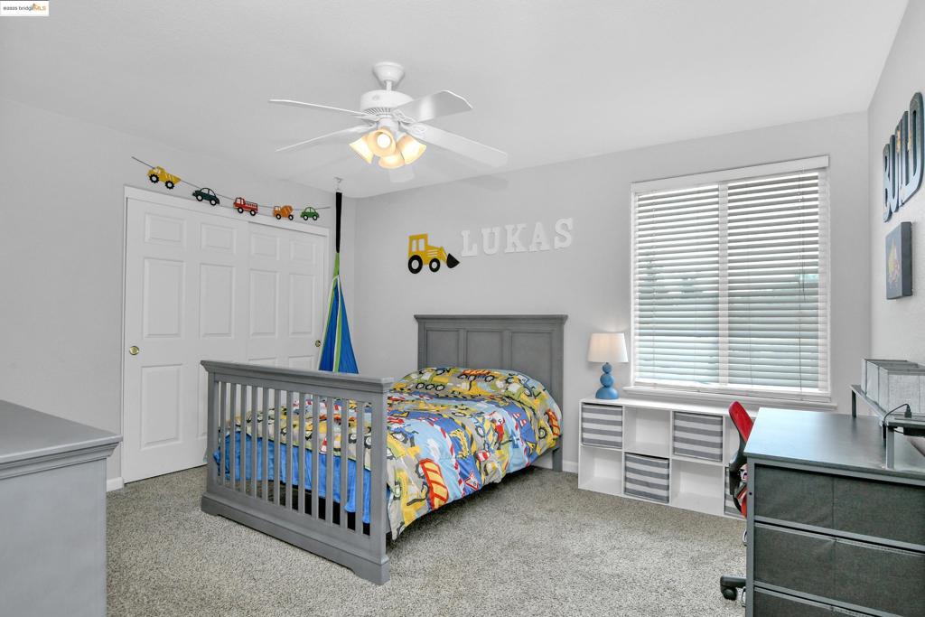 OAKLEY - Residential