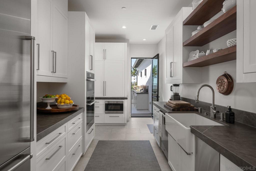 16786 88 Calle Hermosa