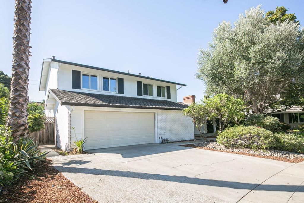 Photo of 1648 Knollwood Avenue, San Jose, CA 95125 (MLS # ML82027127)