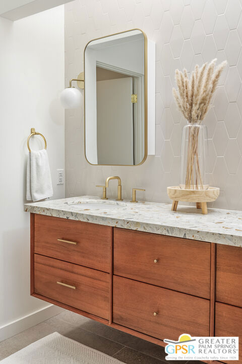 Sandcliff - Residential