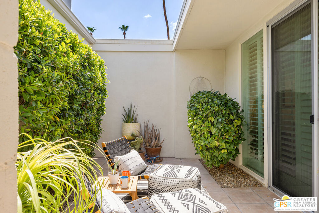 Sandcliff - Residential
