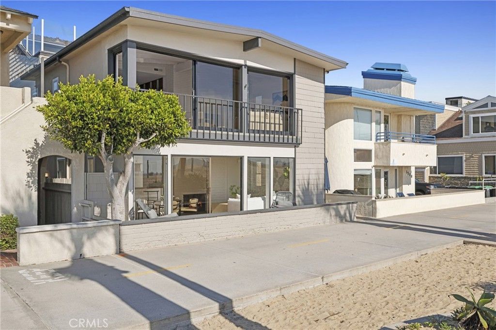 Photo of 1510 W Oceanfront, Newport Beach, CA 92663 (MLS # NP25269350)