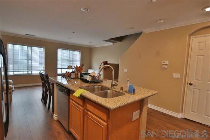 3810 3810 Mykonos Lane 9