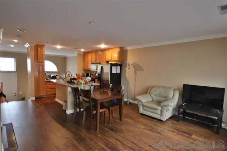 3810 3810 Mykonos Lane 9