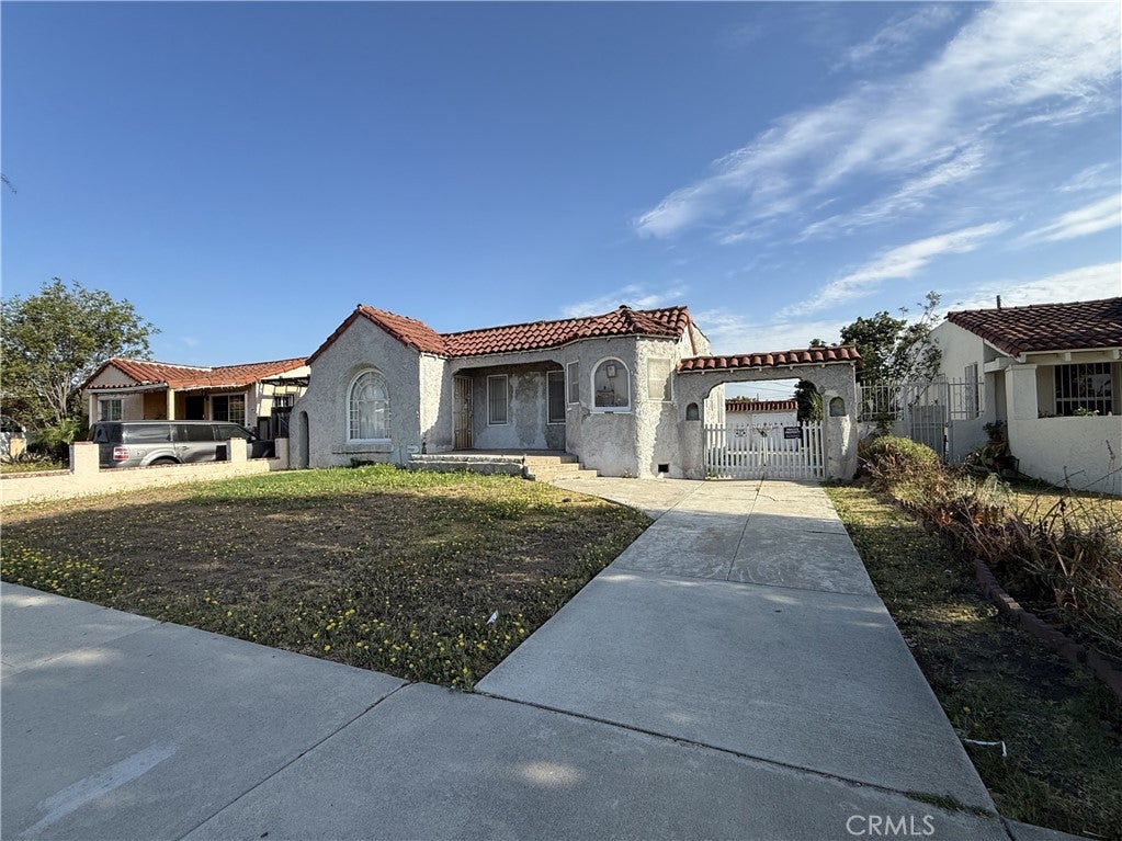 2211 W 79th Street, Inglewood CA 90305