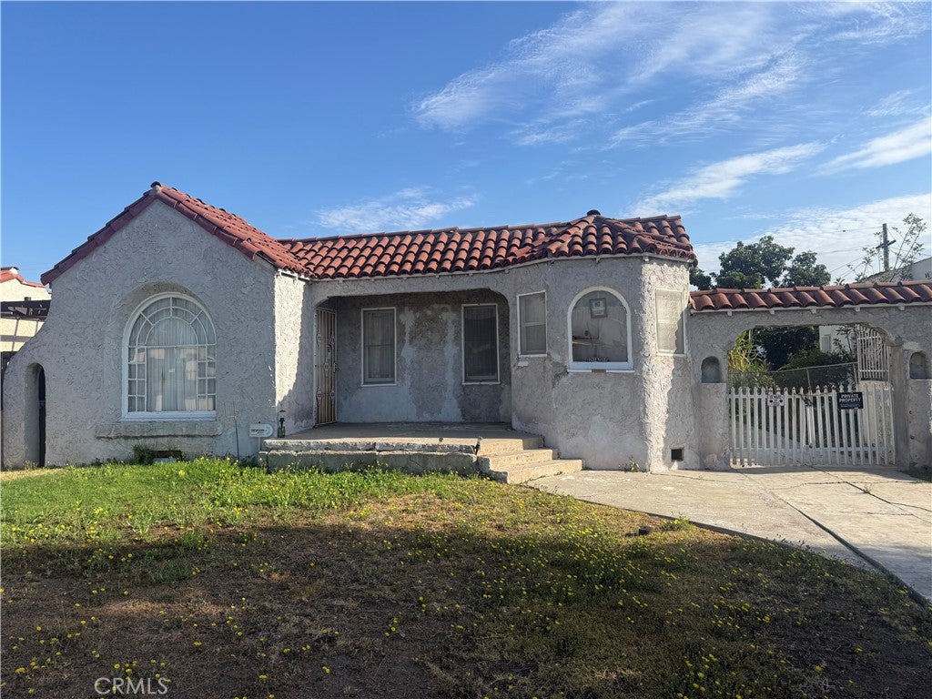 2211 W 79th Street