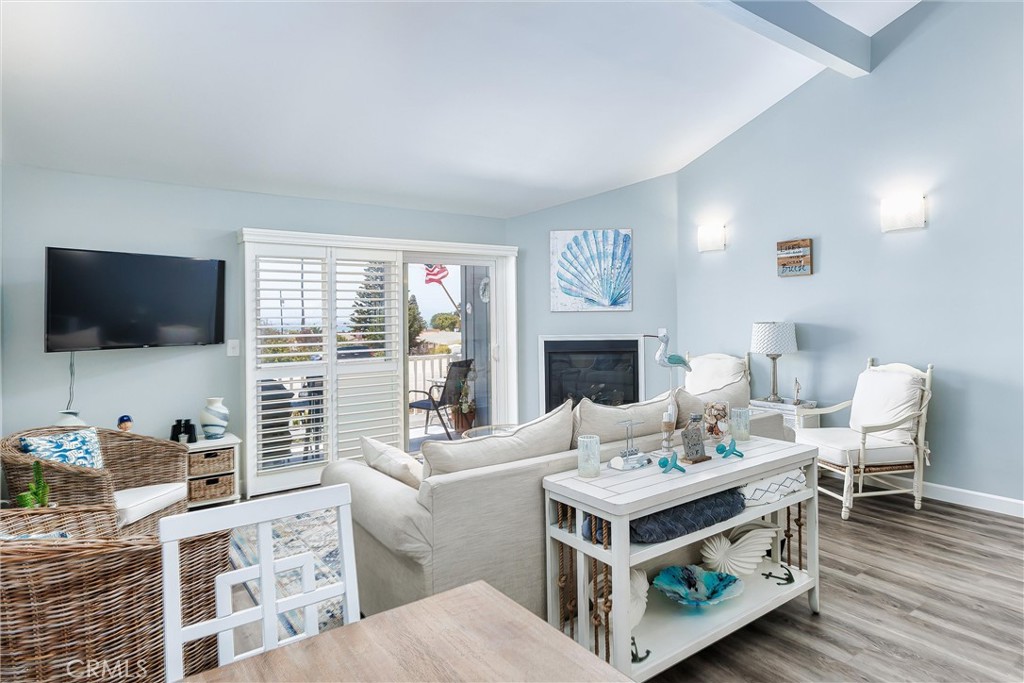 309 Sequoia Street 3