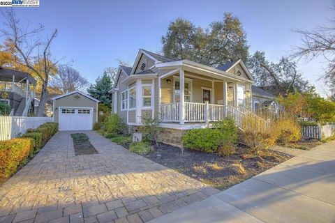 Photo of 4536 1St St St, Pleasanton, CA 94566 (MLS # 41119503)
