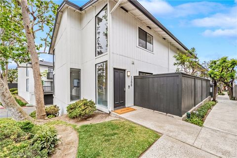 Photo of 1200 Las Arenas WAY, Costa Mesa, CA 92627 (MLS # PW26104436)