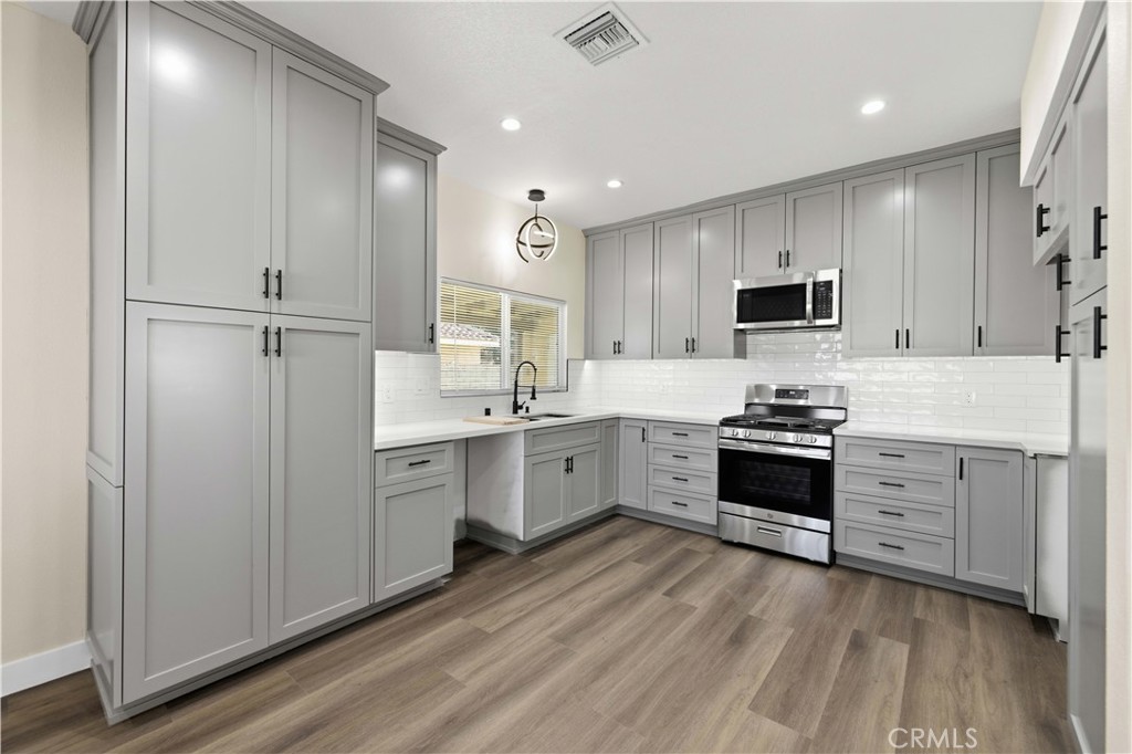 13974 Palomino Court