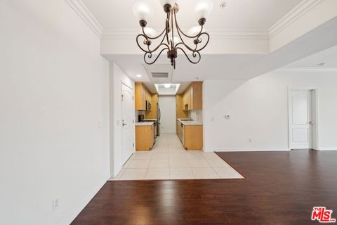 Photo of 3328 S. Oakhurst Ave. Ave #205, Los Angeles, CA 90034 (MLS # 25491855) Photo of 3328 S. Oakhurst Ave. Ave #205, Los Angeles, CA 90034 (MLS # 25491855)
