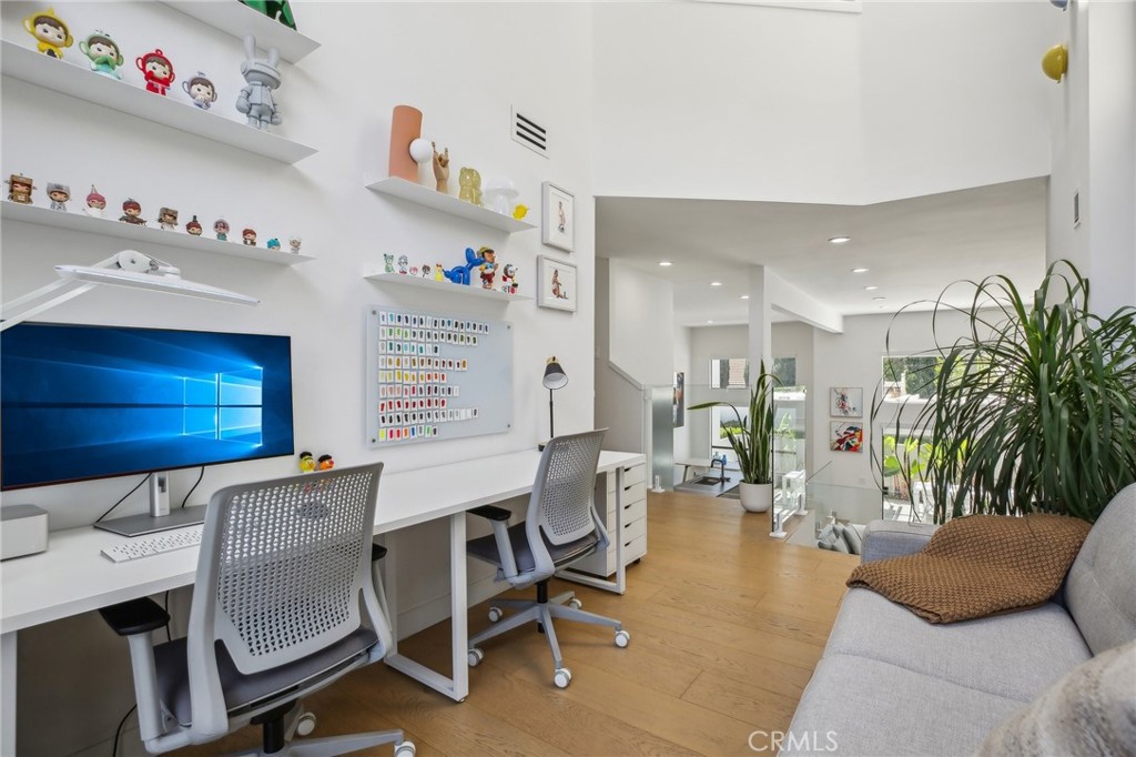 Lakeshore (LS) - Residential