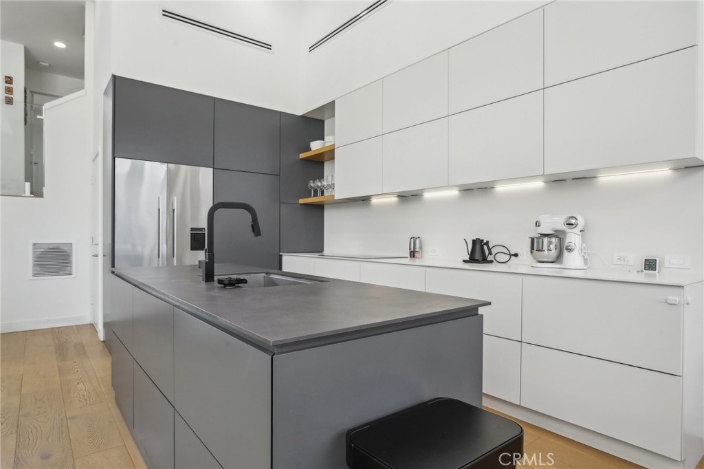 Lakeshore (LS) - Residential