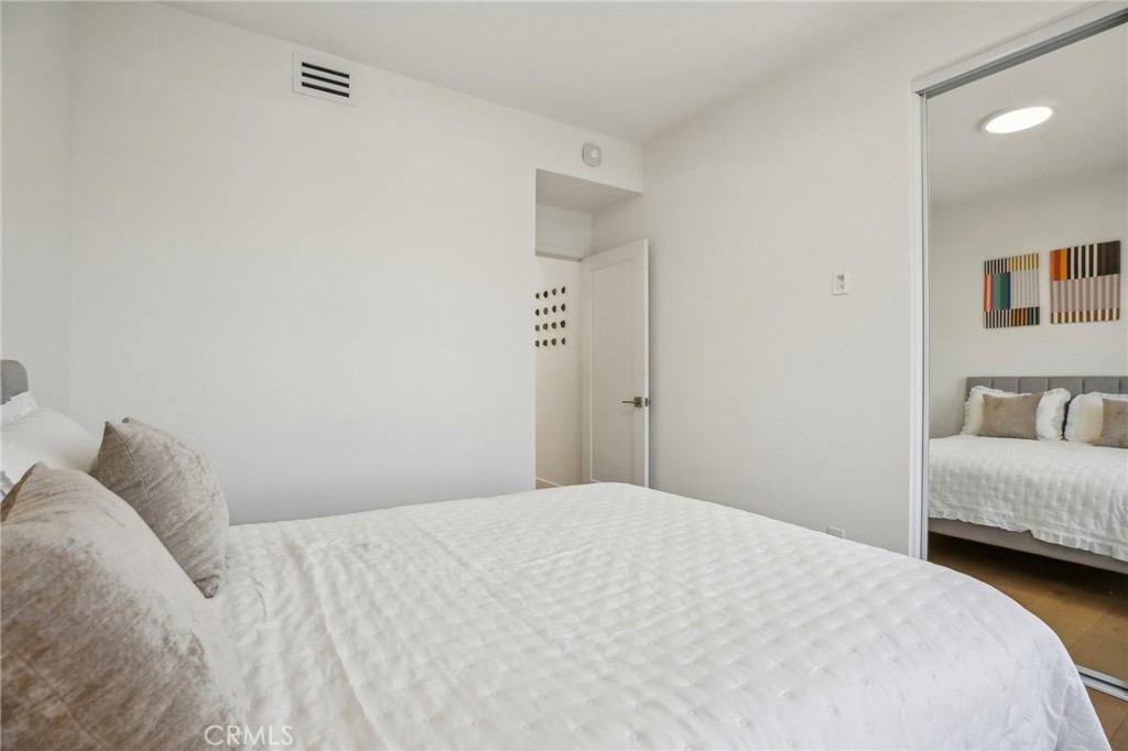 Lakeshore (LS) - Residential