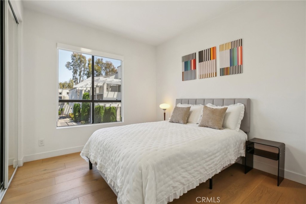 Lakeshore (LS) - Residential