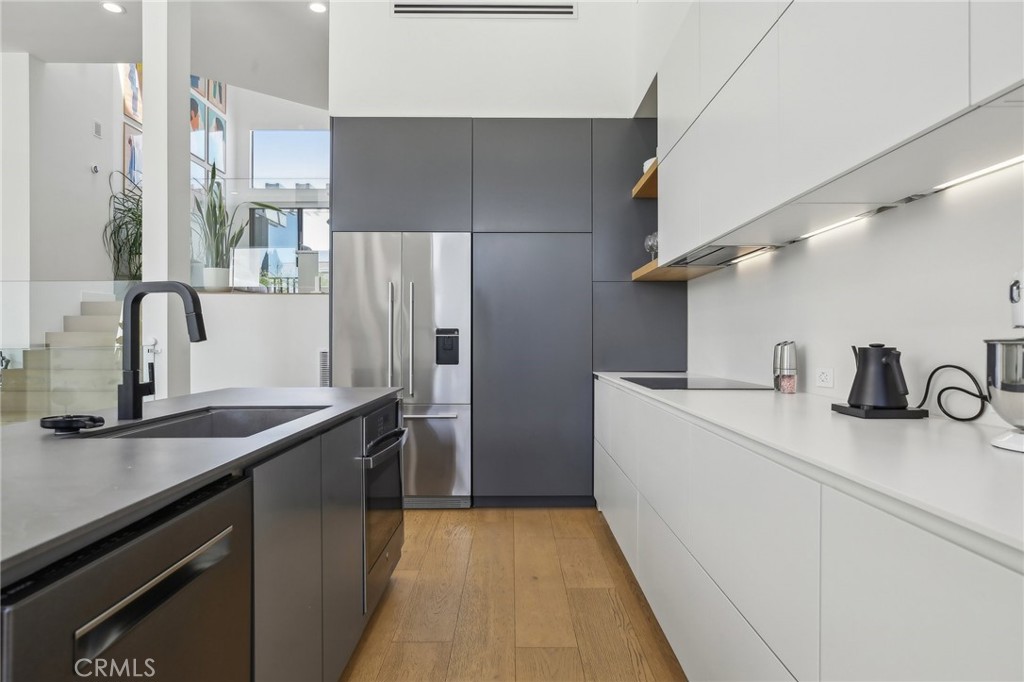 Lakeshore (LS) - Residential