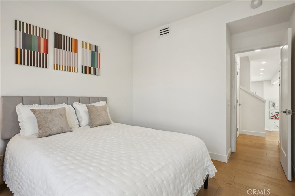 Lakeshore (LS) - Residential