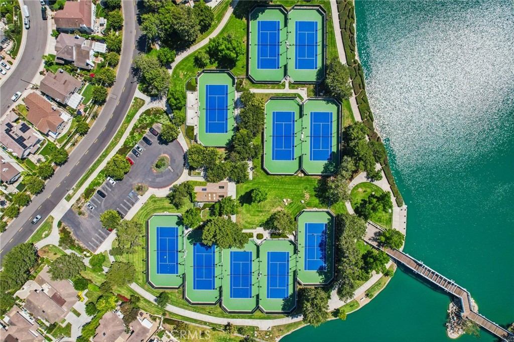 Lakeshore (LS) - Residential