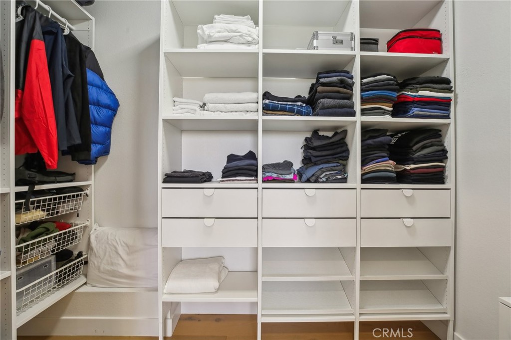 Lakeshore (LS) - Residential