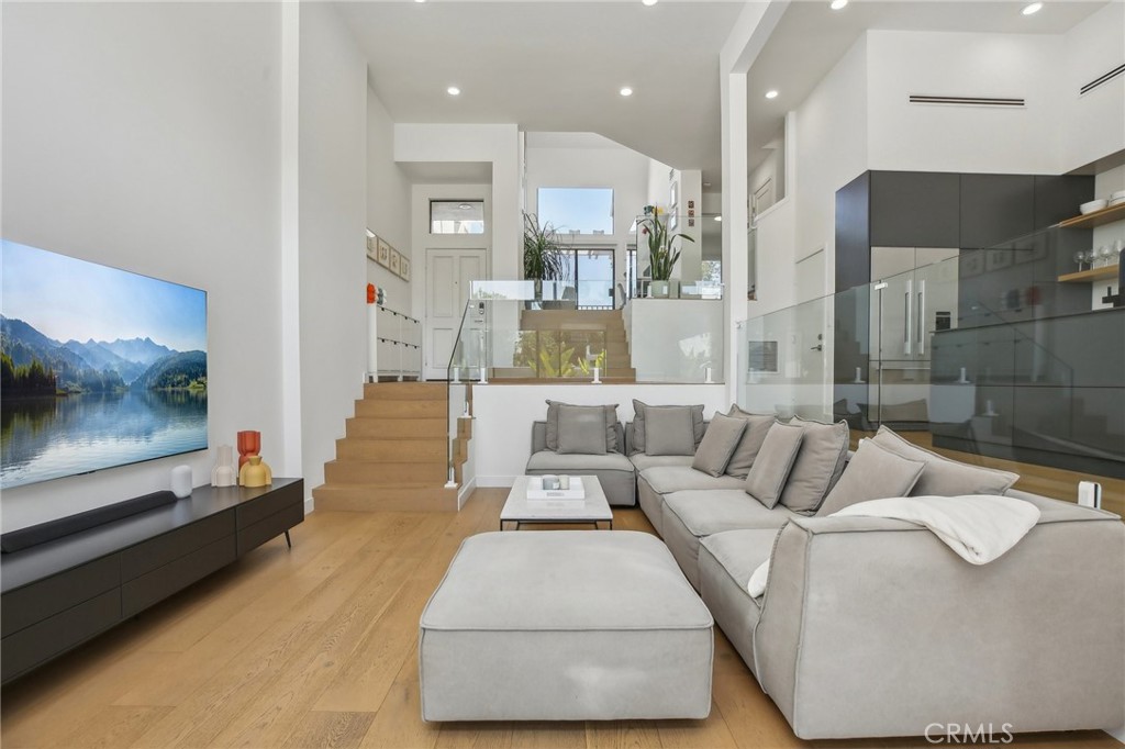 Lakeshore (LS) - Residential